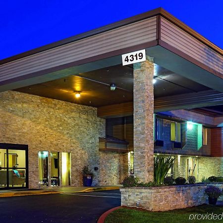 Hotel La Quinta By Wyndham Portland Nw Exterior foto