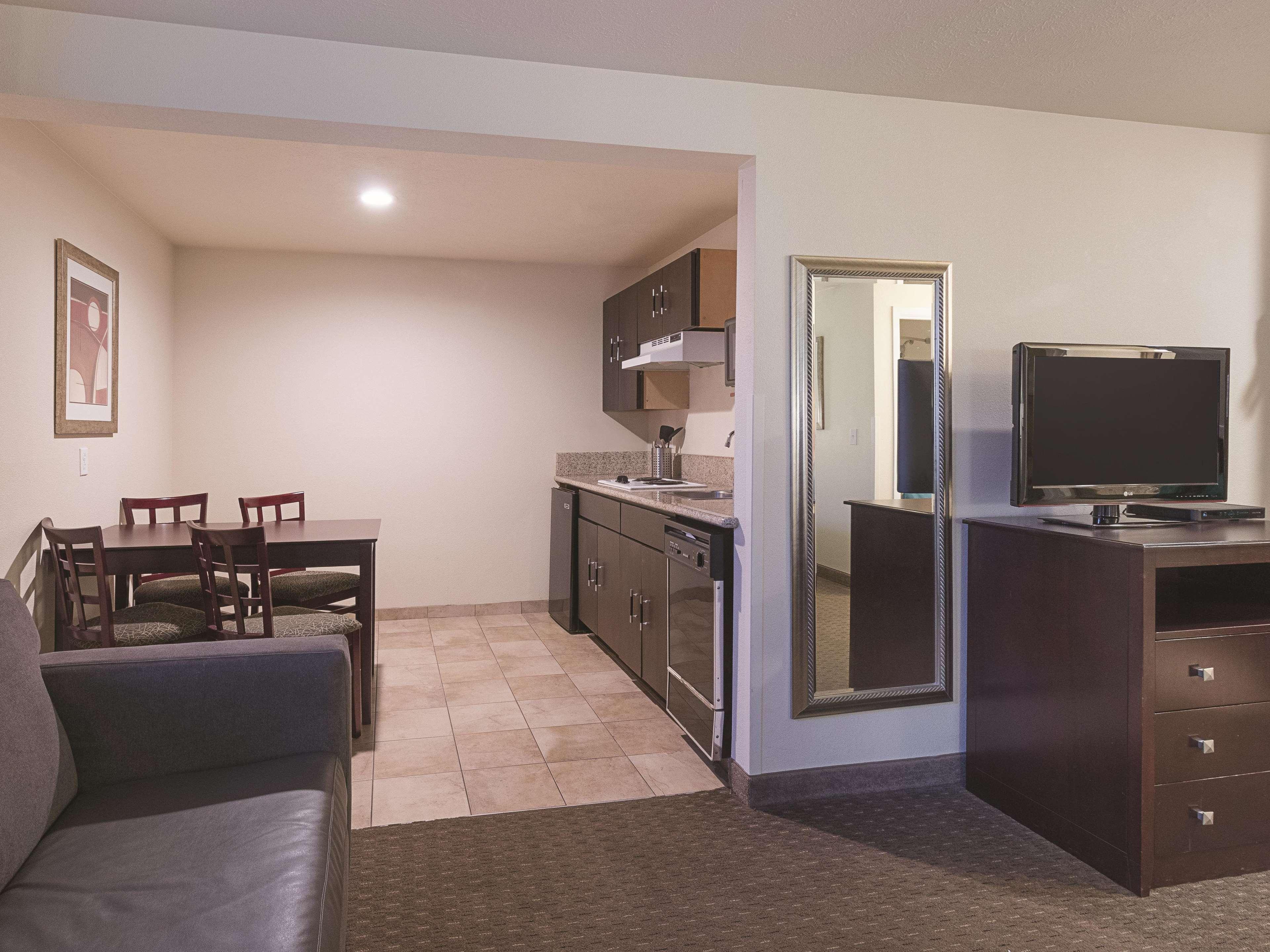 Hotel La Quinta By Wyndham Portland Nw Exterior foto