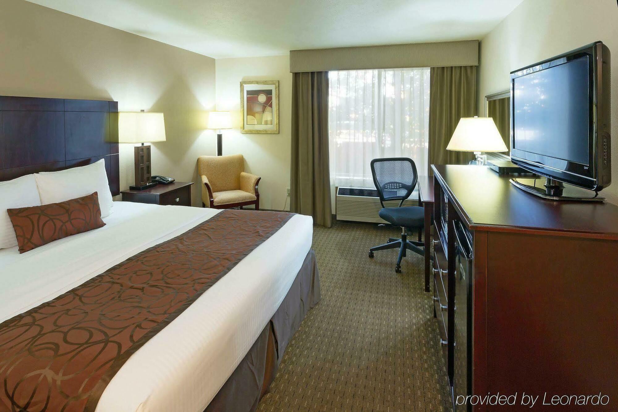 Hotel La Quinta By Wyndham Portland Nw Exterior foto